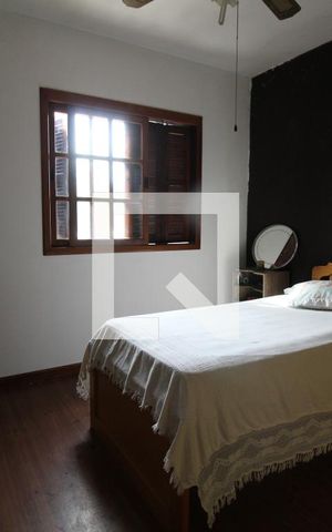 Casa à venda com 364m², 6 quartos e 4 vagasQuarto 6