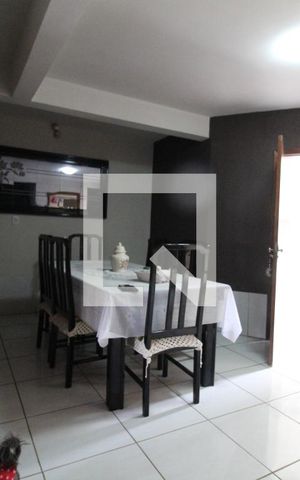 Casa à venda com 364m², 6 quartos e 4 vagasSala de Estar Com Varanda