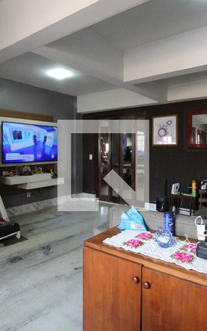 Casa à venda com 364m², 6 quartos e 4 vagasSala de Estar