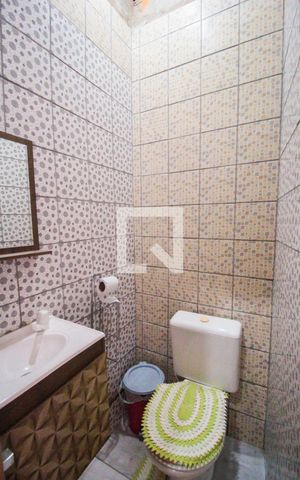 Casa à venda com 136m², 3 quartos e 2 vagasLavabo