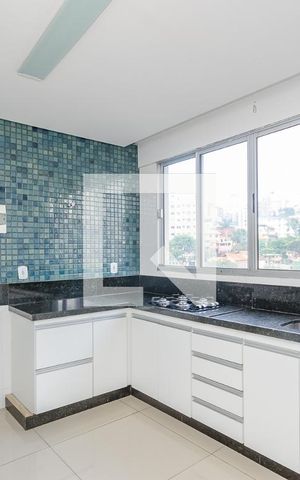 Apartamento para alugar com 70m², 2 quartos e 2 vagasCozinha