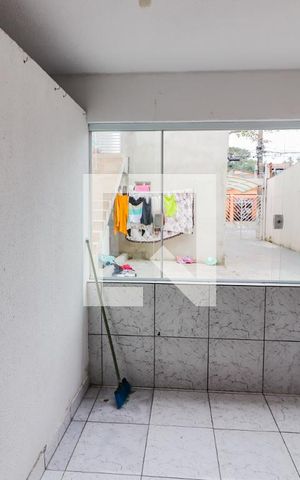 Casa de condomínio à venda com 100m², 2 quartos e 4 vagas Casa de condomínio à venda com 100m², 2 quartos e 4 vagasLavanderia