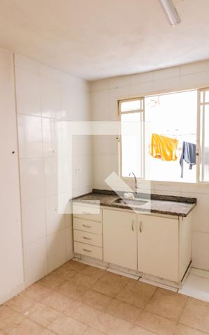 Casa de condomínio à venda com 100m², 2 quartos e 4 vagas Casa de condomínio à venda com 100m², 2 quartos e 4 vagasCozinha