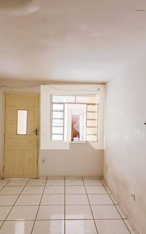Casa de condomínio à venda com 100m², 2 quartos e 4 vagas Casa de condomínio à venda com 100m², 2 quartos e 4 vagasSala