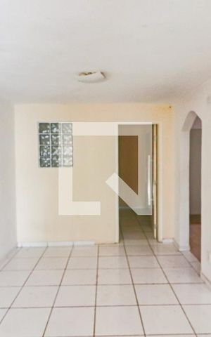 Casa de condomínio à venda com 100m², 2 quartos e 4 vagas Casa de condomínio à venda com 100m², 2 quartos e 4 vagasSala