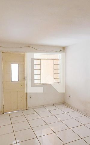 Casa de condomínio à venda com 100m², 2 quartos e 4 vagas Casa de condomínio à venda com 100m², 2 quartos e 4 vagasSala
