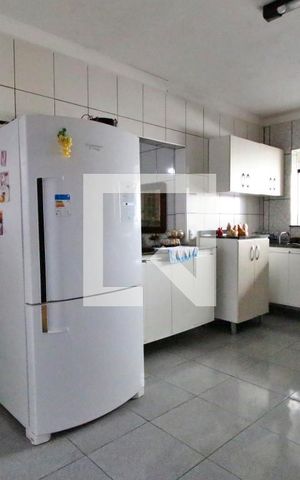 Casa à venda com 237m², 4 quartos e 4 vagasCozinha
