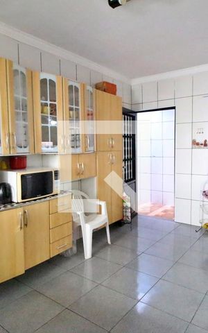 Casa à venda com 237m², 4 quartos e 4 vagasCozinha