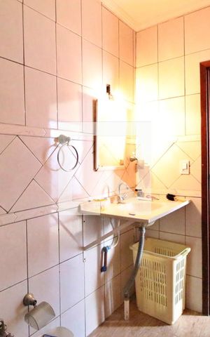 Casa à venda com 237m², 4 quartos e 4 vagasBanheiro