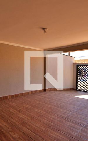 Casa à venda com 237m², 4 quartos e 4 vagasGaragem