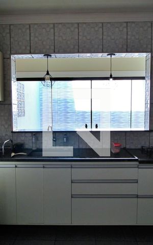 Casa à venda com 237m², 4 quartos e 4 vagasCozinha