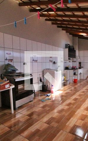 Casa à venda com 237m², 4 quartos e 4 vagasÁrea dos fundos