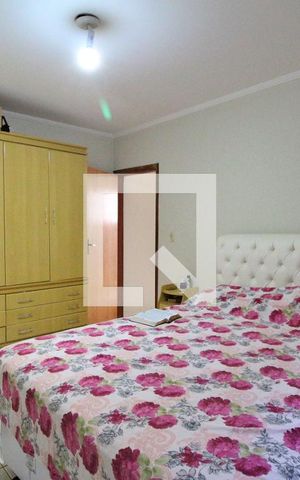 Casa à venda com 237m², 4 quartos e 4 vagasQuarto 2