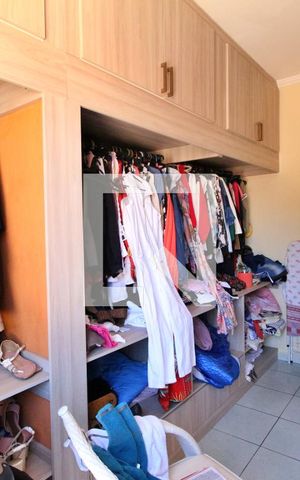 Casa à venda com 237m², 4 quartos e 4 vagasCloset do Quarto 3 (suíte)