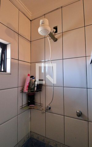 Casa à venda com 237m², 4 quartos e 4 vagasBanheiro do Quarto 3 (suíte)