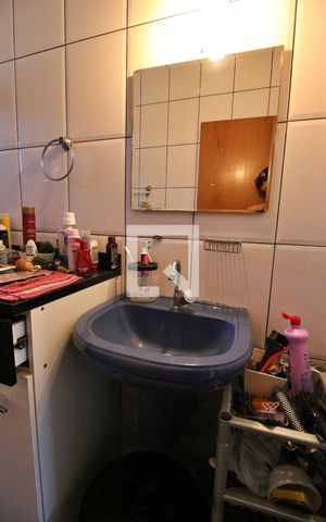 Casa à venda com 237m², 4 quartos e 4 vagasBanheiro do Quarto 3 (suíte)
