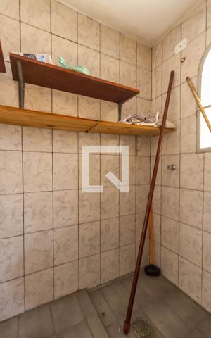 Casa para alugar com 92m², 2 quartos e sem vaga Casa para alugar com 92m², 2 quartos e sem vagaCloset