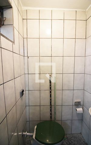 Casa para alugar com 92m², 2 quartos e sem vagaBanheiro do Escritório