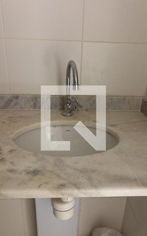 Apartamento à venda com 52m², 2 quartos e 1 vaga Apartamento à venda com 52m², 2 quartos e 1 vagaBanheiro