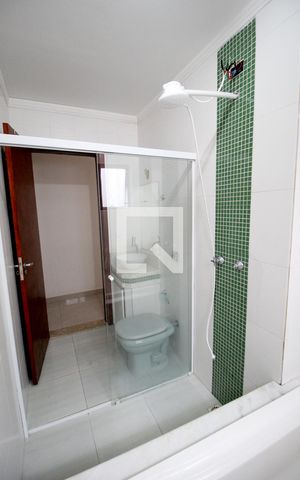 Casa para alugar com 170m², 3 quartos e 2 vagasBanheiro Social