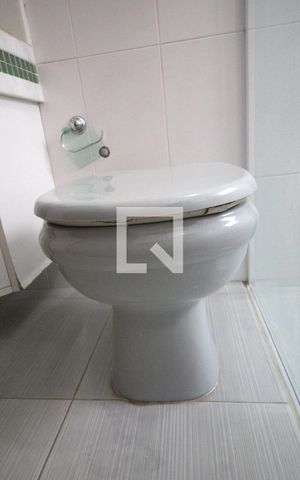 Casa para alugar com 170m², 3 quartos e 2 vagasBanheiro Social