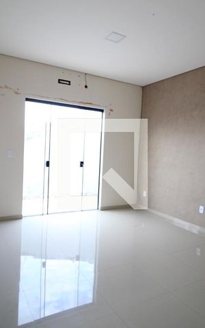 Casa para alugar com 170m², 3 quartos e 2 vagasEscritório