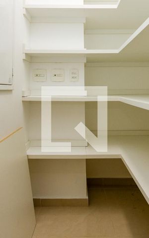 Apartamento para alugar com 134m², 2 quartos e 3 vagas Apartamento para alugar com 134m², 2 quartos e 3 vagasQuarto de Serviço