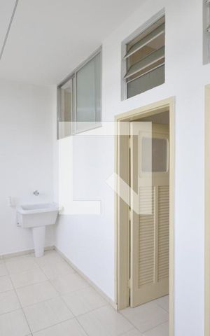 Apartamento para alugar com 84m², 2 quartos e 1 vaga Apartamento para alugar com 84m², 2 quartos e 1 vagaArea de Serviço