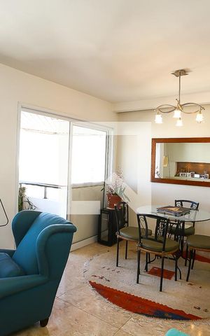 Apartamento para alugar com 200m², 3 quartos e 3 vagas Apartamento para alugar com 200m², 3 quartos e 3 vagasSala