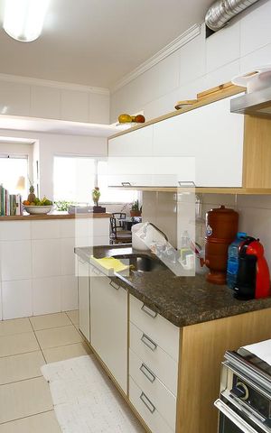 Apartamento para alugar com 200m², 3 quartos e 3 vagas Apartamento para alugar com 200m², 3 quartos e 3 vagasCozinha