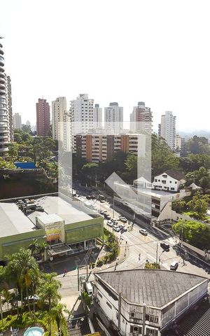 Apartamento para alugar com 200m², 3 quartos e 3 vagas Apartamento para alugar com 200m², 3 quartos e 3 vagasVista
