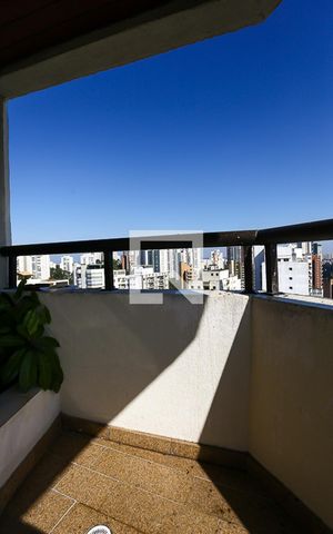 Apartamento para alugar com 200m², 3 quartos e 3 vagas Apartamento para alugar com 200m², 3 quartos e 3 vagasVaranda