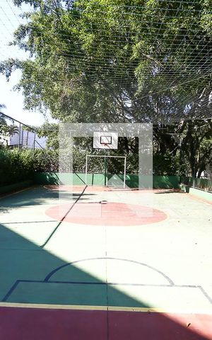 Apartamento para alugar com 200m², 3 quartos e 3 vagas Apartamento para alugar com 200m², 3 quartos e 3 vagasÁrea comum