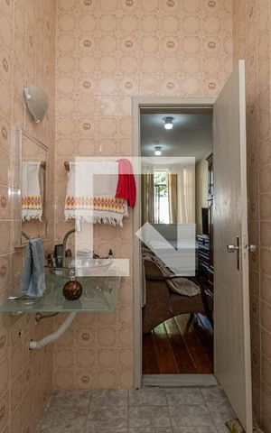 Apartamento à venda com 123m², 3 quartos e sem vaga Apartamento à venda com 123m², 3 quartos e sem vagaBanheiro Suite