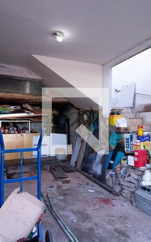 Casa à venda com 230m², 3 quartos e 2 vagas Casa à venda com 230m², 3 quartos e 2 vagasGaragem