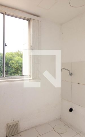 Apartamento à venda com 40m², 2 quartos e 1 vaga Apartamento à venda com 40m², 2 quartos e 1 vagaCozinha e Área de Serviço