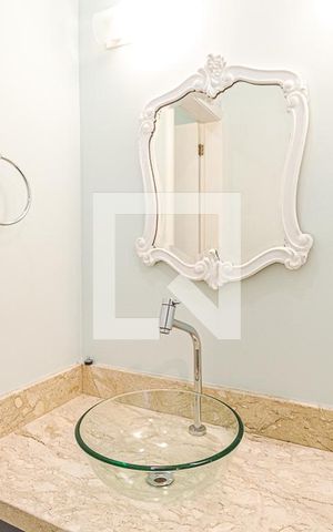Apartamento à venda com 86m², 2 quartos e sem vaga Apartamento à venda com 86m², 2 quartos e sem vagaBanheiro Social