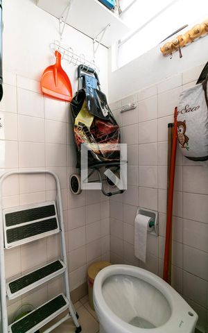 Apartamento à venda com 86m², 2 quartos e 1 vagaÁrea de Serviço -  Dispensa / Banheiro