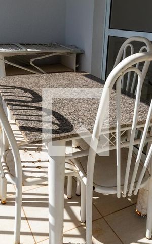 Apartamento para alugar com 83m², 3 quartos e 2 vagas Apartamento para alugar com 83m², 3 quartos e 2 vagasDetalhe da Varanda da Sala