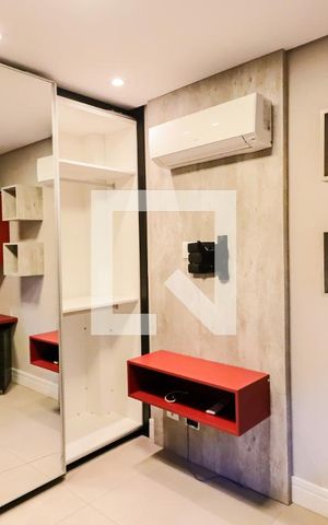 Apartamento à venda com 220m², 3 quartos e 3 vagas Apartamento à venda com 220m², 3 quartos e 3 vagasQuarto 1