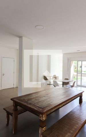 Apartamento à venda com 220m², 3 quartos e 3 vagas Apartamento à venda com 220m², 3 quartos e 3 vagasÁrea comum - Salão de festas