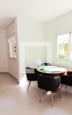 Apartamento à venda com 220m², 3 quartos e 3 vagas Apartamento à venda com 220m², 3 quartos e 3 vagasSalão de Jogos