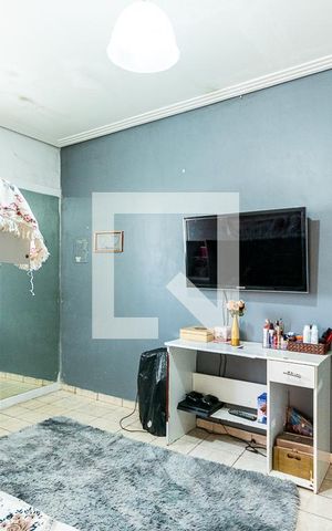 Casa à venda com 150m², 5 quartos e 4 vagas Casa à venda com 150m², 5 quartos e 4 vagasQuarto 1