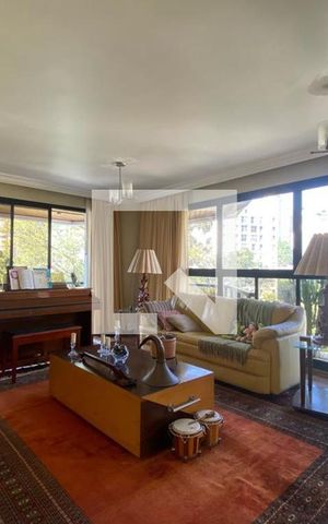 Apartamento à venda com 213m², 5 quartos e 4 vagas Apartamento à venda com 213m², 5 quartos e 4 vagasSala de Estar