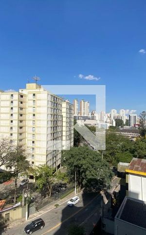 Apartamento à venda com 213m², 5 quartos e 4 vagas Apartamento à venda com 213m², 5 quartos e 4 vagasVista da Sacada