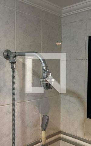 Apartamento à venda com 213m², 5 quartos e 4 vagas Apartamento à venda com 213m², 5 quartos e 4 vagasChuveiro