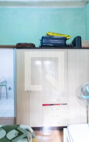 Casa à venda com 240m², 3 quartos e 3 vagas Casa à venda com 240m², 3 quartos e 3 vagasQuarto 2