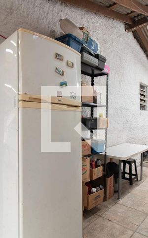 Casa à venda com 240m², 3 quartos e 3 vagas Casa à venda com 240m², 3 quartos e 3 vagasÁrea Externa