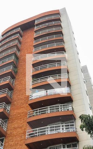 Apartamento à venda com 96m², 2 quartos e 2 vagas Apartamento à venda com 96m², 2 quartos e 2 vagasFachada