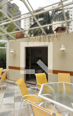 Apartamento à venda com 96m², 2 quartos e 2 vagasChurrasqueira